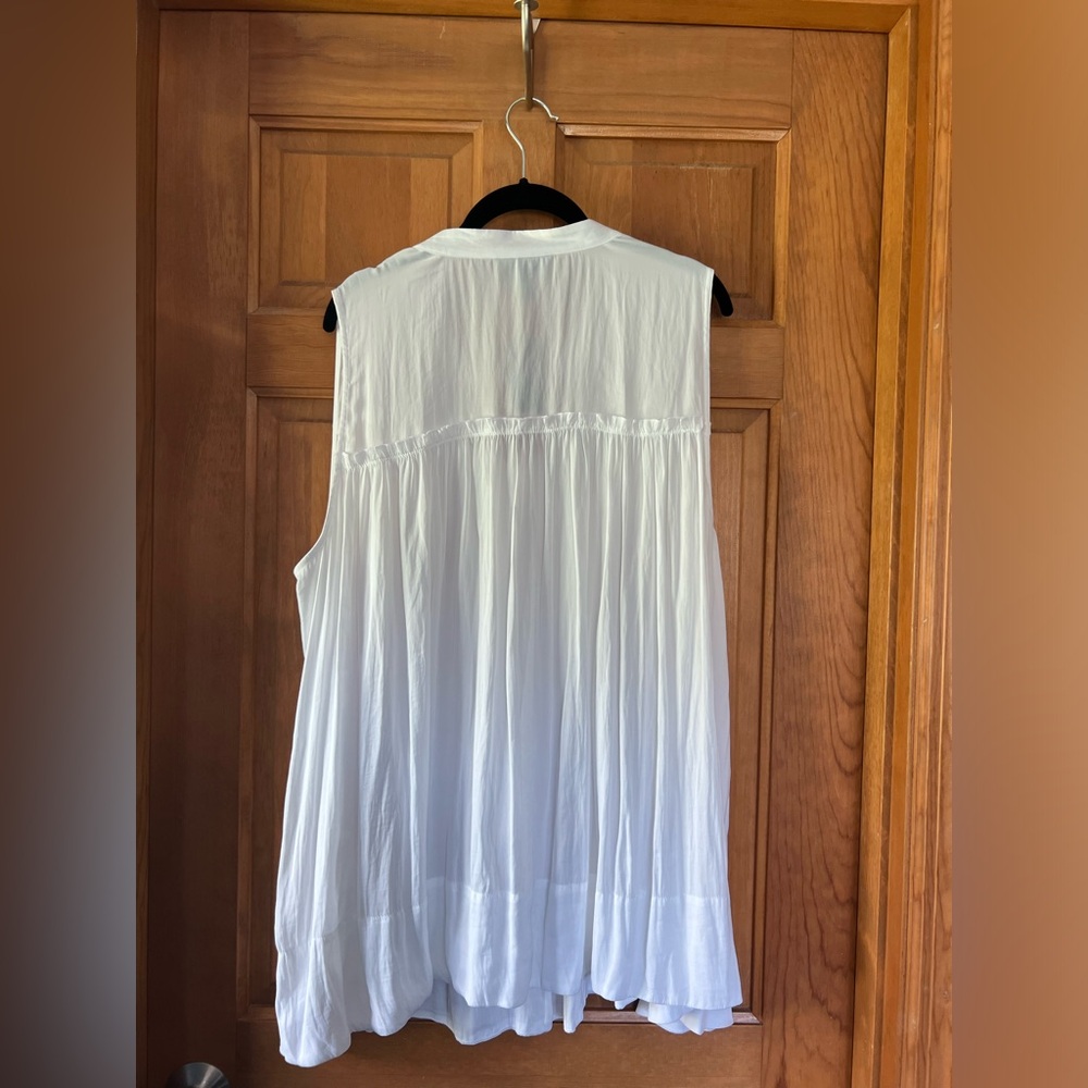 Lane Bryant White Tunic Sleeveless Blouse - Picture 3 of 4